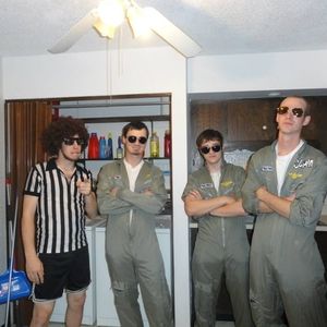 Meet your Posher, Devin